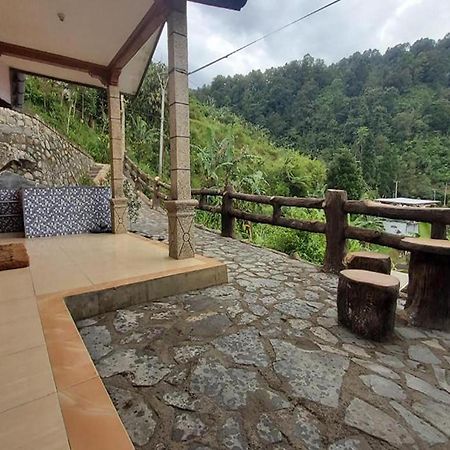 Villa Zoya 2 Pondok Cipaseban Exteriör bild